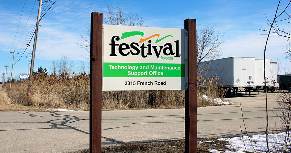 Post and panel sign for Festival Foods in De Pere WI.
